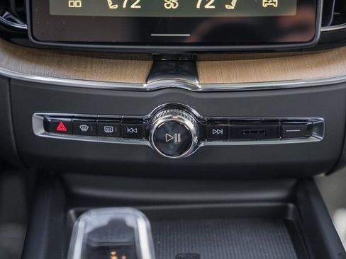 New 2026 Volvo XC60 B5 Plus w/ Protection Package Premier image 24