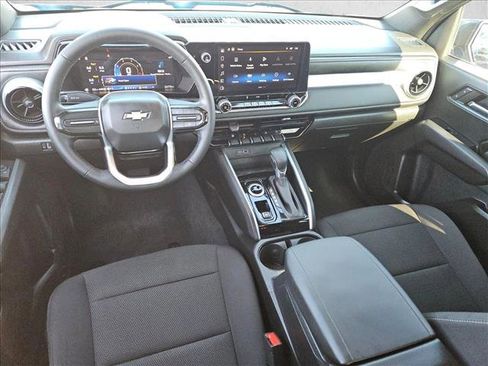 Used 2024 Chevrolet Colorado LT image 17