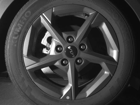 Used 2025 Kia K4 LXS image 15