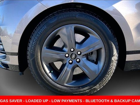 Used 2023 Land Rover Range Rover Velar R-Dynamic S image 32