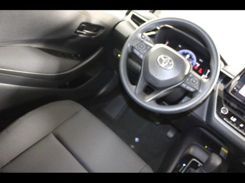 Used 2026 Toyota Corolla LE w/ LE Premium Package FWD image 17