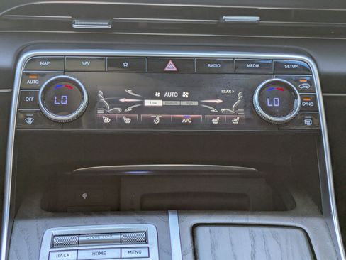 Used 2024 Genesis GV80 3.5T Prestige Signature AWD/4WD image 22