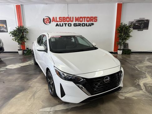 Used 2024 Nissan Sentra SV image 1