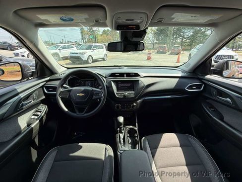 Used 2021 Chevrolet TrailBlazer LS image 13