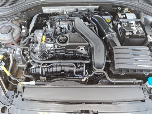 Used 2024 Volkswagen Jetta SE FWD image 30
