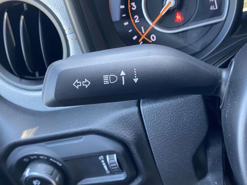 New 2025 Jeep Gladiator Sport image 21