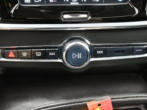 Used 2023 Volvo S90 B6 Plus w/ Protection Package Premier image 27