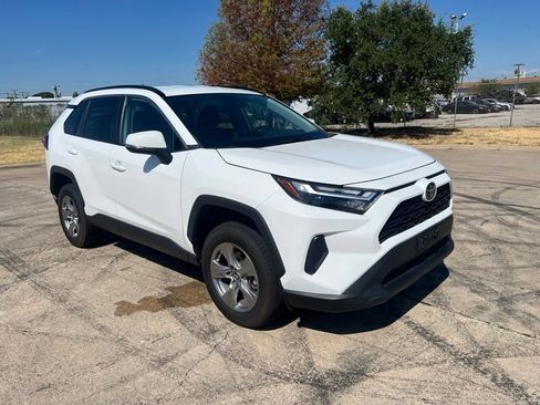 Used 2024 Toyota RAV4 XLE FWD image 22