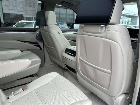 Certified 2025 Cadillac Escalade Sport Platinum w/ LPO, Floor Liner Package image 24