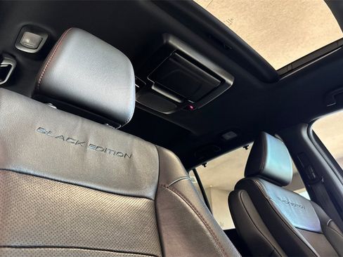 Certified 2022 Honda Pilot Black Edition image 23