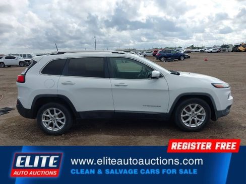 Used 2017 Jeep Cherokee Latitude image 25
