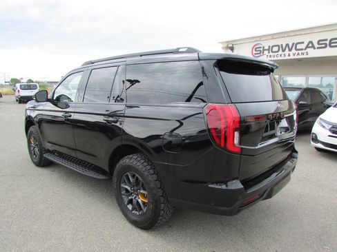 Used 2025 Ford Expedition Tremor image 9