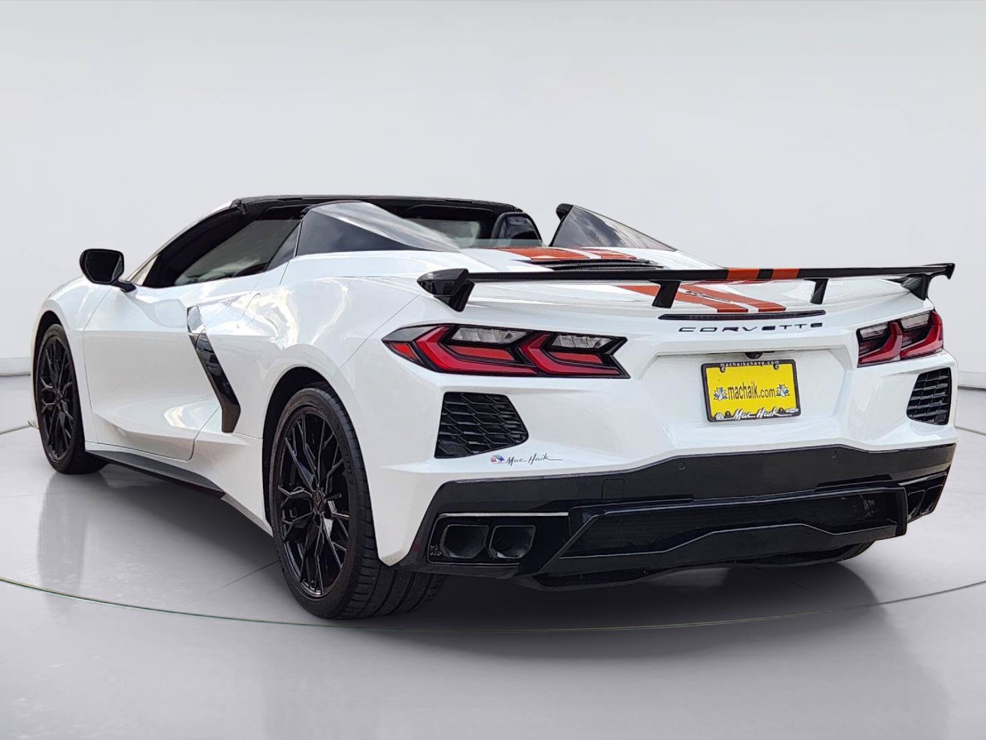 Used 2025 Chevrolet Corvette Stingray Premium Conv w/ Z51 Performance Package RWD image 5