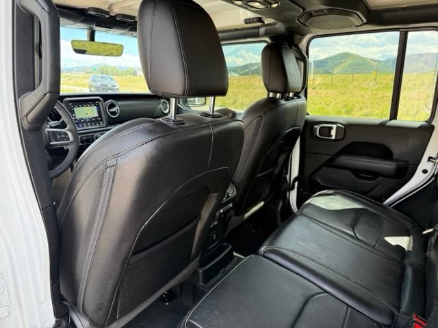 Used 2023 Jeep Wrangler Unlimited Sahara AWD/4WD image 28
