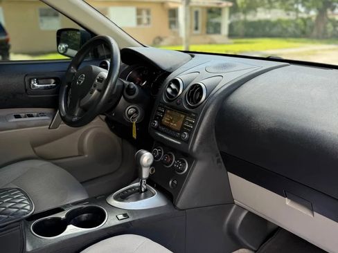 Used 2014 Nissan Rogue S w/ Convenience Package image 12