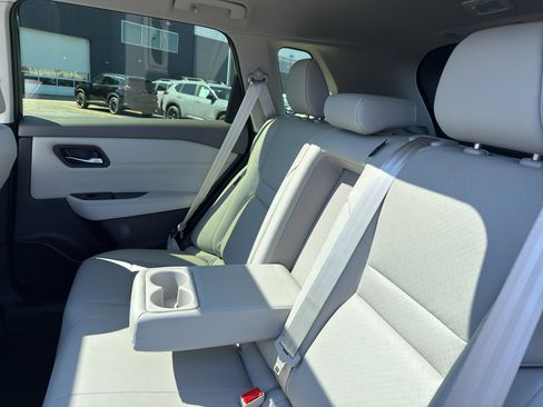 New 2026 Nissan Rogue SV AWD/4WD image 34
