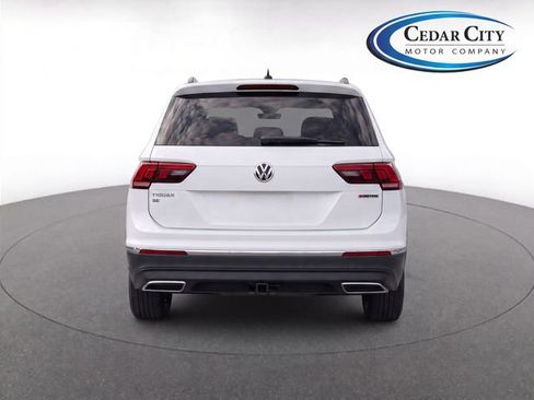 Used 2020 Volkswagen Tiguan SE w/ Panoramic Sunroof Package AWD/4WD image 7