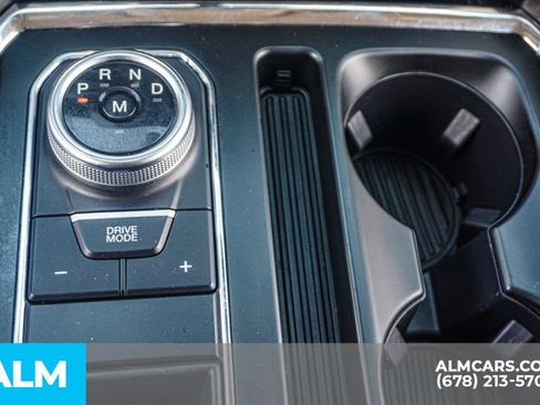 Used 2024 Ford Expedition XLT RWD image 45