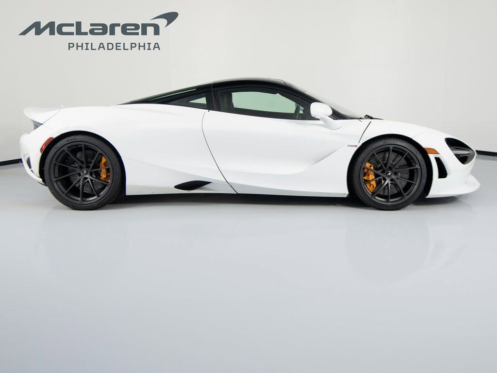 Used 2025 McLaren 750S RWD image 4