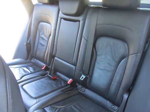 Used 2017 Audi Q5 2.0T Premium Plus w/ Technology Package image 44