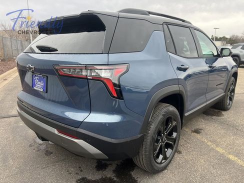 New 2026 Chevrolet Equinox LT w/ Convenience Package II AWD/4WD image 3