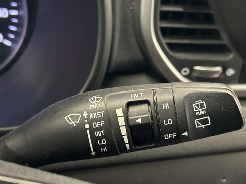 Used 2020 Kia Sportage LX image 25