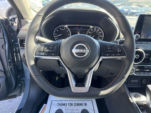 New 2025 Nissan Sentra SR w/ Trunk Package FWD image 12