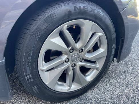 Used 2020 Honda Accord LX image 12