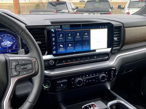 Used 2025 Chevrolet Silverado 1500 High Country w/ High Country Premium Package image 7