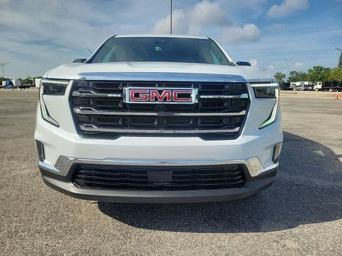 New 2026 GMC Acadia Elevation w/ Elevation Premium Package FWD image 3