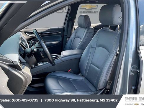Used 2023 Buick Enclave Premium w/ Experience Buick Package FWD image 18