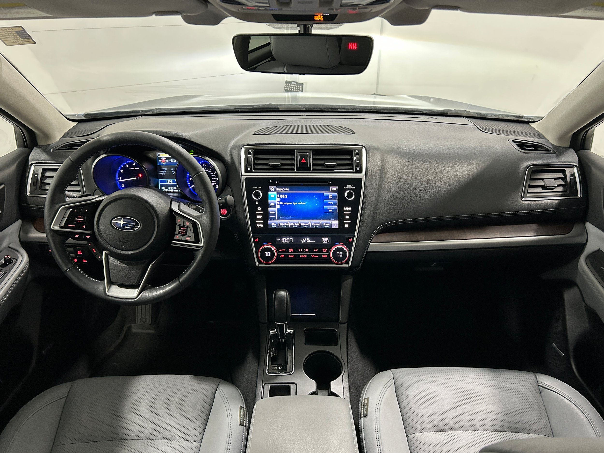 Used 2018 Subaru Outback 3.6R Limited AWD/4WD image 16