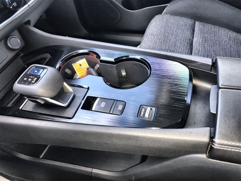 Used 2021 Nissan Rogue S image 20