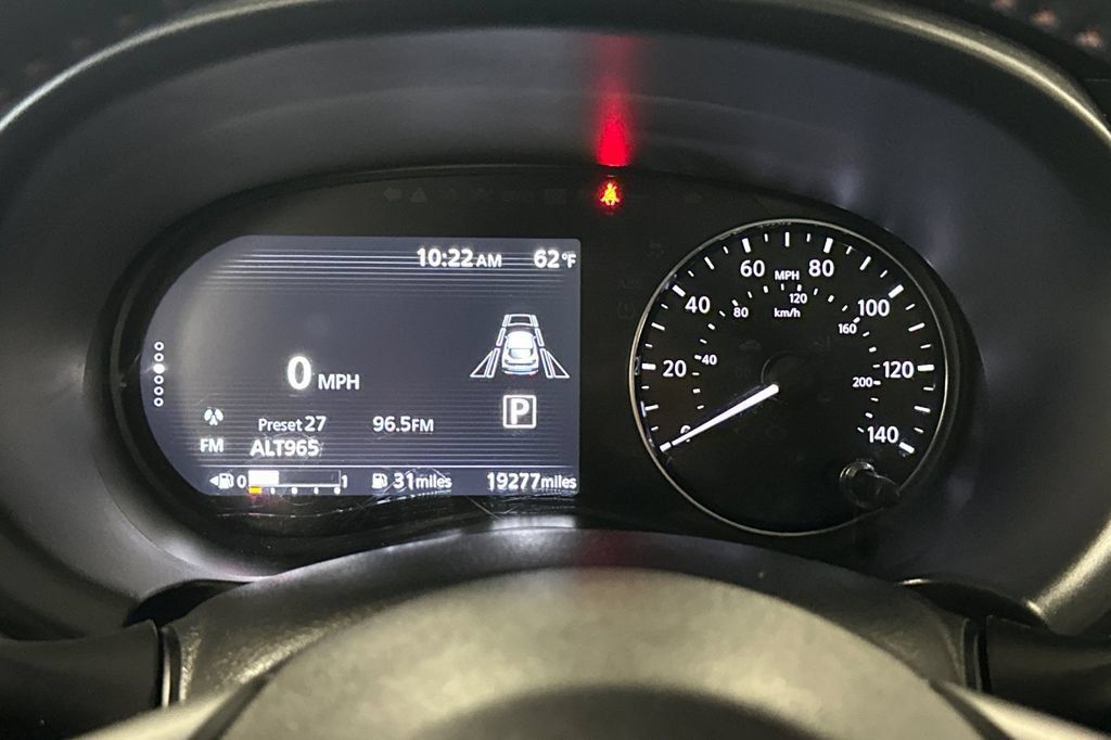 Used 2024 Nissan Kicks SR FWD image 28