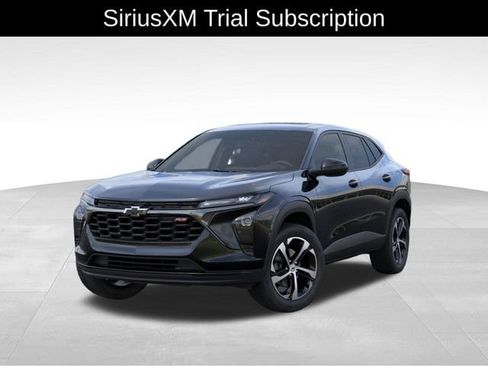 New 2026 Chevrolet Trax RS w/ Sunroof Package FWD image 7