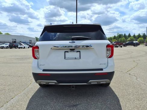 Certified 2021 Ford Explorer XLT w/ Equipment Group 202A AWD/4WD image 7