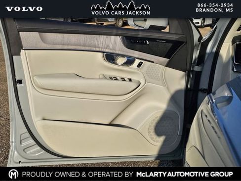 New 2026 Volvo XC90 B6 Ultra image 15