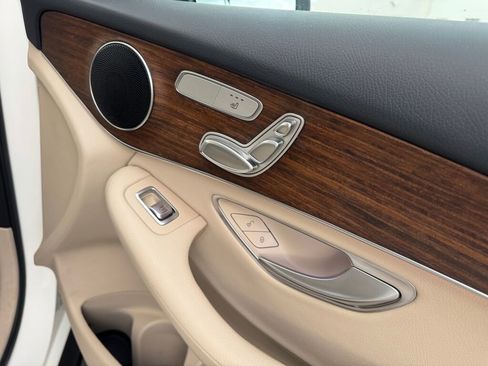 Certified 2022 Mercedes-Benz GLC 300 4MATIC image 22