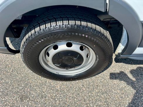 Used 2018 Ford Transit 250 130 Medium Roof image 30