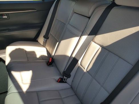 Used 2016 Lexus ES 350 w/ Luxury Package w/Wood Trim FWD image 15