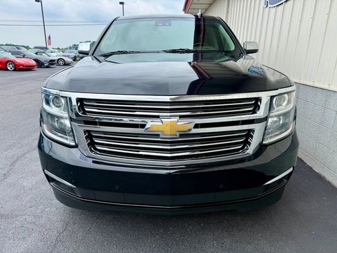 Used 2020 Chevrolet Suburban Premier AWD/4WD image 9