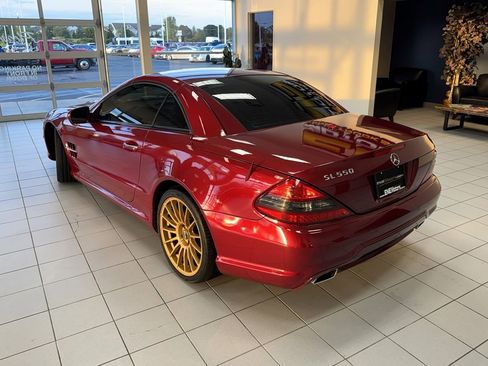 Used 2011 Mercedes-Benz SL 550 image 5