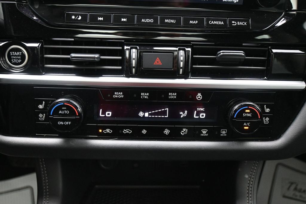 Used 2024 Nissan Pathfinder Platinum AWD/4WD image 20
