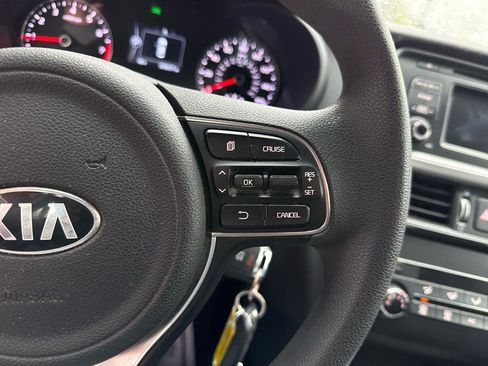 Used 2016 Kia Optima LX FWD image 22