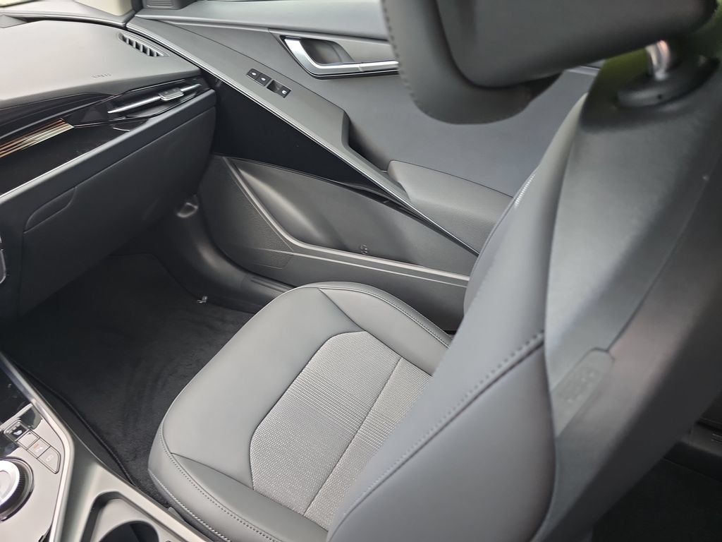 New 2026 Kia Niro Wind FWD image 16
