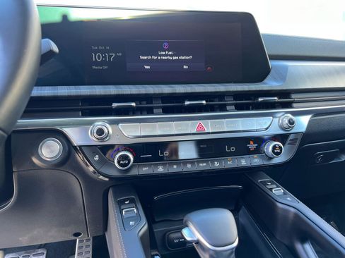 Used 2025 Kia Telluride SX image 29