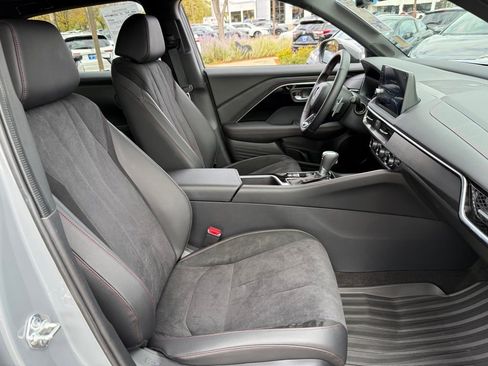 Certified 2025 Acura ADX A-Spec image 23