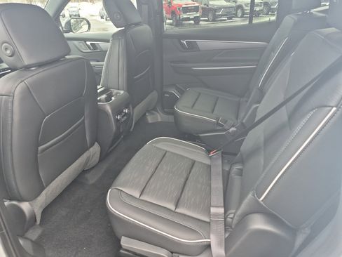 Used 2026 Buick Enclave Sport Touring image 10