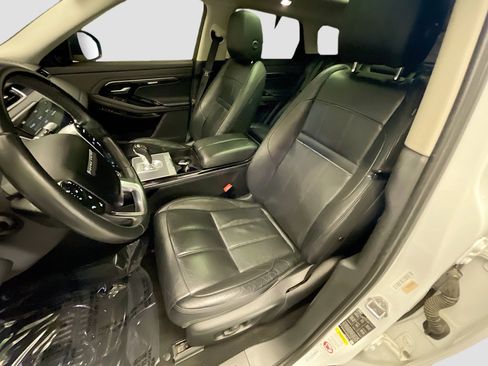 Used 2020 Land Rover Range Rover Evoque SE image 13