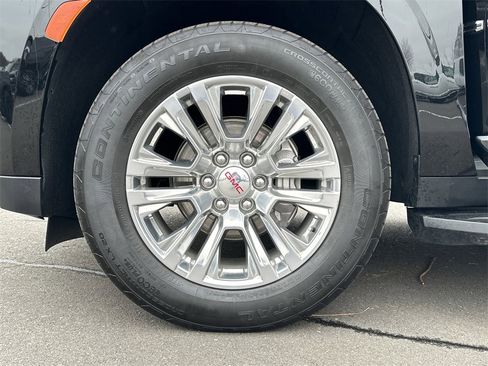 Used 2023 GMC Yukon Denali image 14